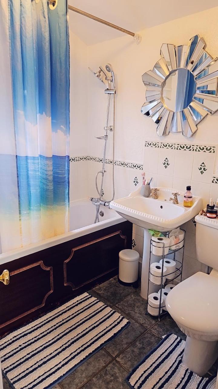 Diamond Apartment Abbey Wood Екстериор снимка
